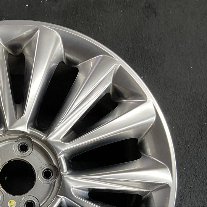 20" PALISADE 20 20x7.5 alloy 14 spoke polished Original OEM Wheel Rim - Close-Up Detail