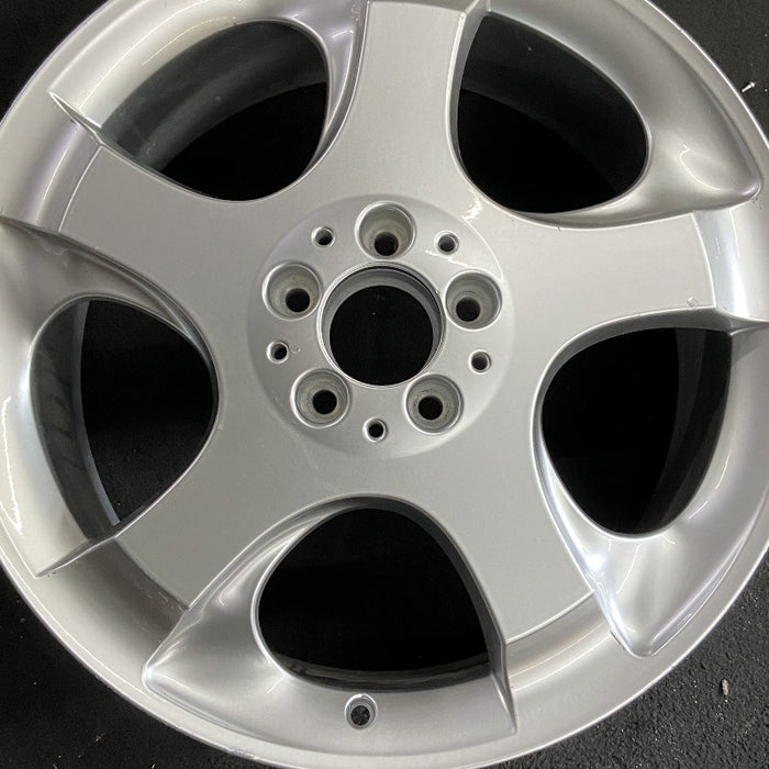19" MERCEDES R-CLASS 07 251 Type; R320 19x8 5 spoke off center spokes Original - Angle View