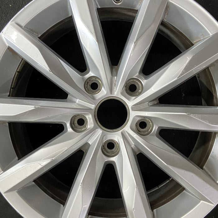 18" TOUAREG 17 18x8 alloy 10 spoke opt C5G Original OEM Wheel Rim - Angle View