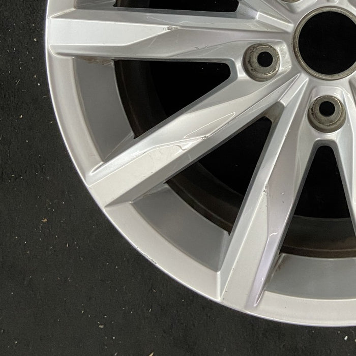 18" TOUAREG 17 18x8 alloy 10 spoke opt C5G Original OEM Wheel Rim - Additional View