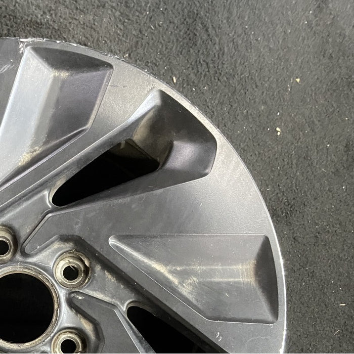 16" CIVIC 17-19 16x7 alloy Hatchback Original OEM Wheel Rim - Close-Up Detail