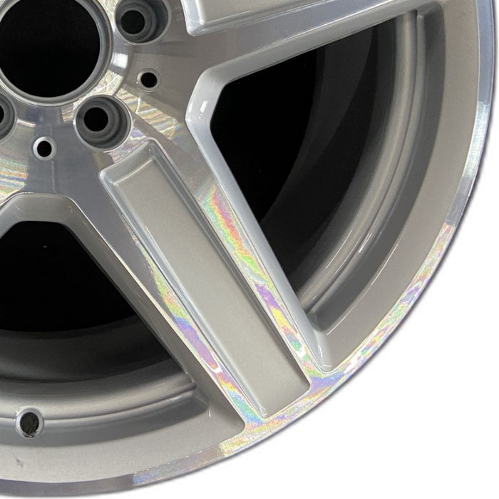 18" MERCEDES E-CLASS 10 212 Type Sdn E63 18x9.5 5 spoke Original OEM Wheel Rim - Close-Up Detail