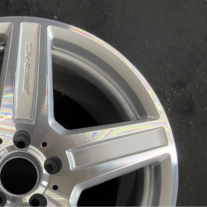 18" MERCEDES E-CLASS 10 212 Type Sdn E63 18x9 5 spoke Original OEM Wheel Rim - Close-Up Detail