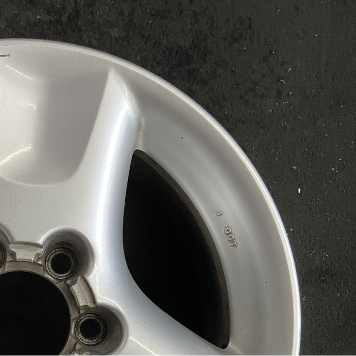 17" INFINITI QX4 01 17x8 Original OEM Wheel Rim - Close-Up Detail