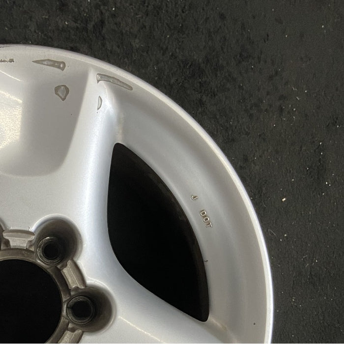 17" INFINITI QX4 01 17x8 Original OEM Wheel Rim - Close-Up Detail
