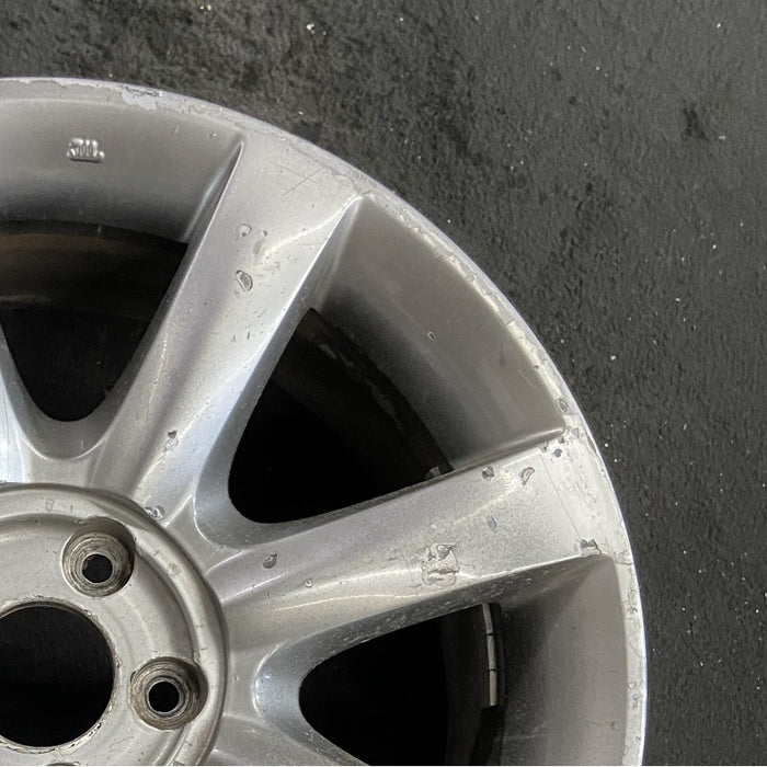 18" INFINITI M45 03-04 18x7.5 alloy 8 spoke gloss finish Original OEM Wheel Rim - Close-Up Detail