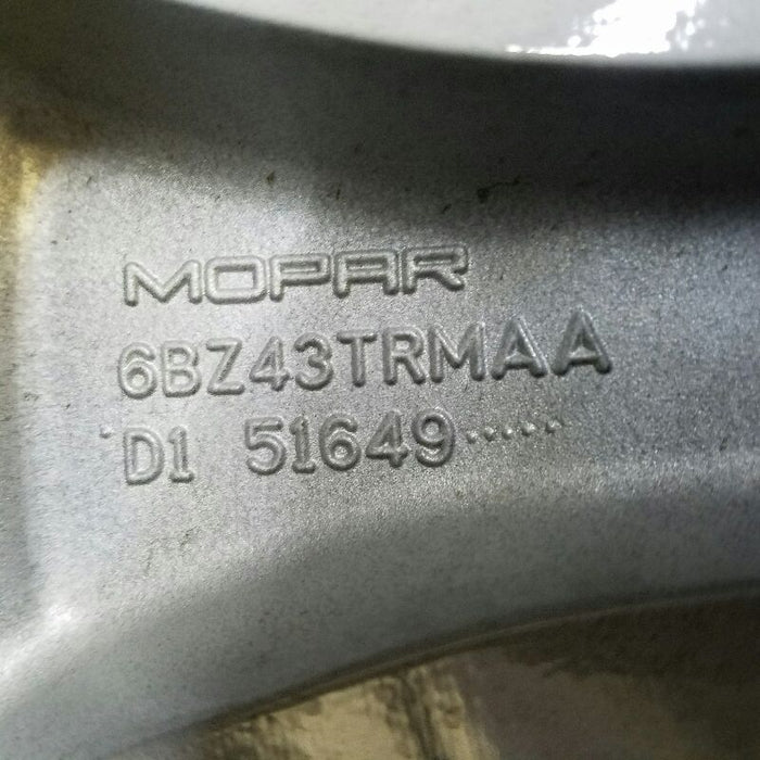 18" WRANGLER 19 18x7-1/2 7 spoke (opt WPT polished face with Tech gray pockets) Original OEM Wheel Rim