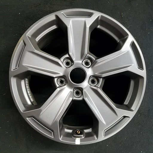17" WRANGLER 18 VIN W 6th digit JK body 17x7.5 5 spoke solid spoke grooved - Front View
