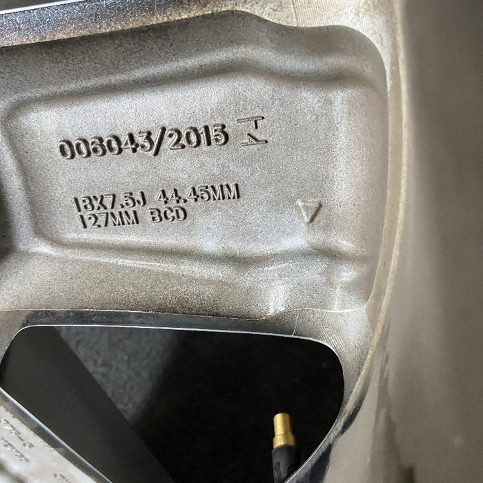 18" WRANGLER 18 VIN X 6th digit JL body 18x7.5 5 spoke straight spoke opt WHG polished with spokes granite crystal Original OEM Wheel Rim