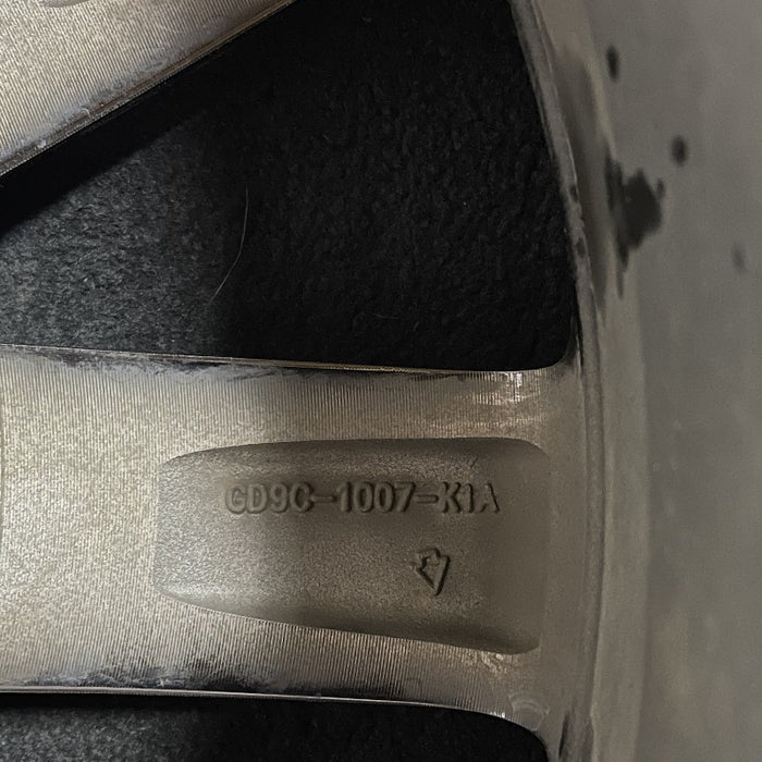 19" FORD LINCOLN CONTINENTAL 17-19 19x8 aluminum 10 spoke exposed lug nuts Original OEM Wheel Rim